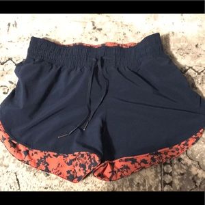 Gorgeous REVERSIBLE (✌️ in 1) lululemon shorts